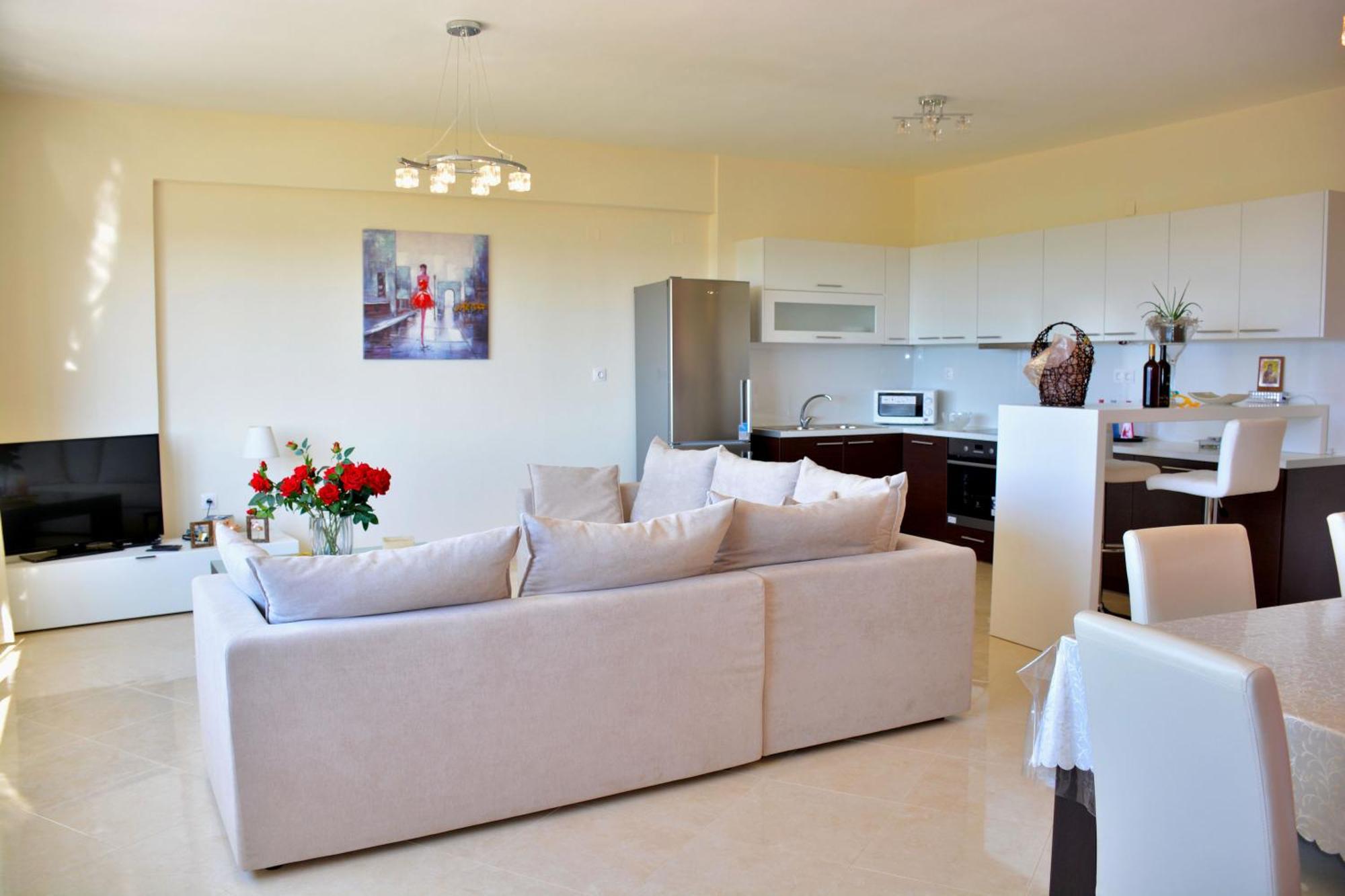 Luxury Suites In Stavromenos Bagian luar foto